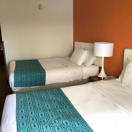 Howard Johnson By Wyndham Airport Louisville Kültér fotó